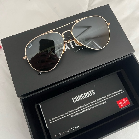 Titanium Ray-Ban Aviator Sunglasses - Picture 2 of 6